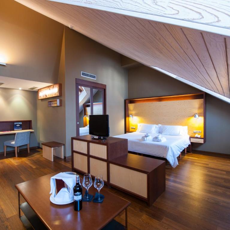 SOMMOS Hotel Aneto - Suite Junior - 1