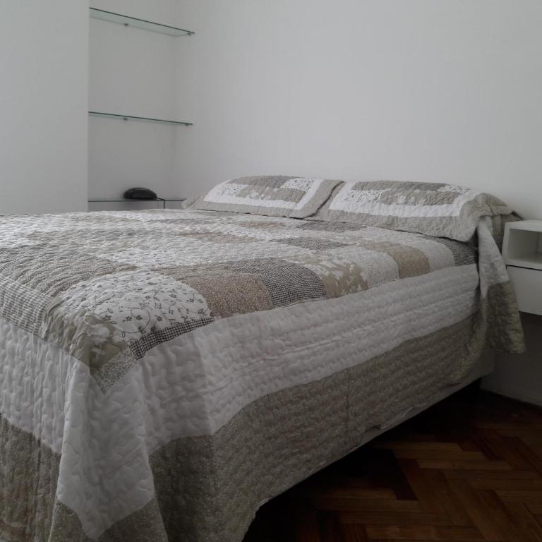 Departamentos "Pucara", Av. Corrientes "Obelisco" Centro - Apartamento - 6