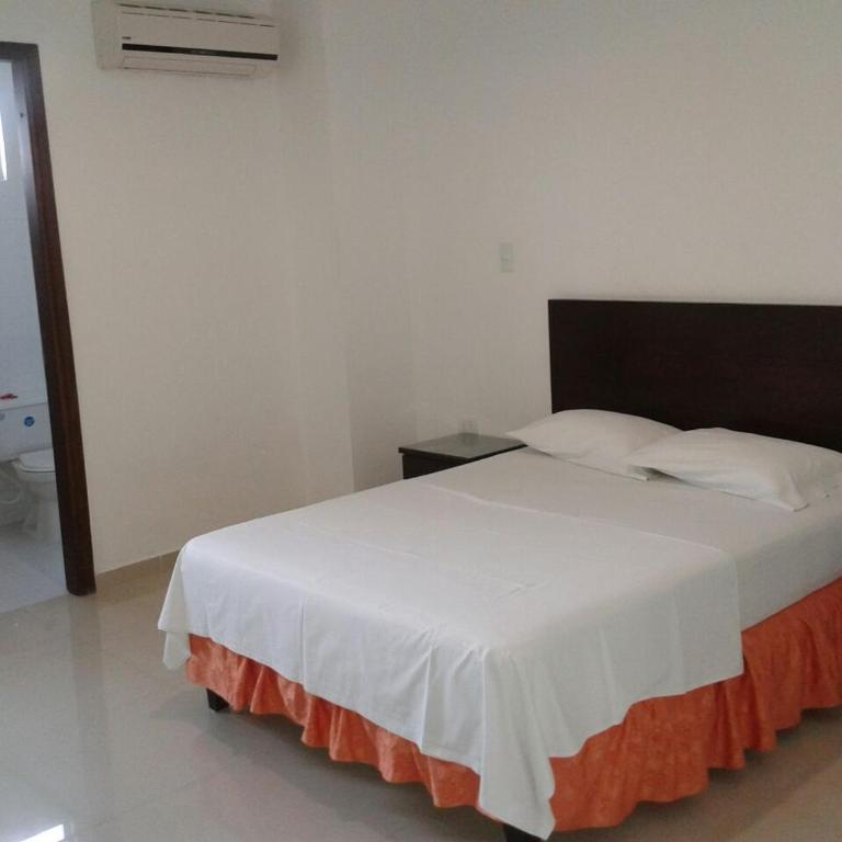 Hotel Via 40 - Habitación con cama grande - 3