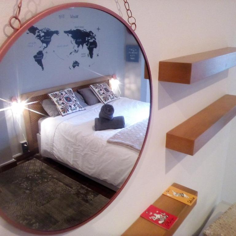 Oasis Backpackers' Hostel Granada - Double Room with Balcony - 5