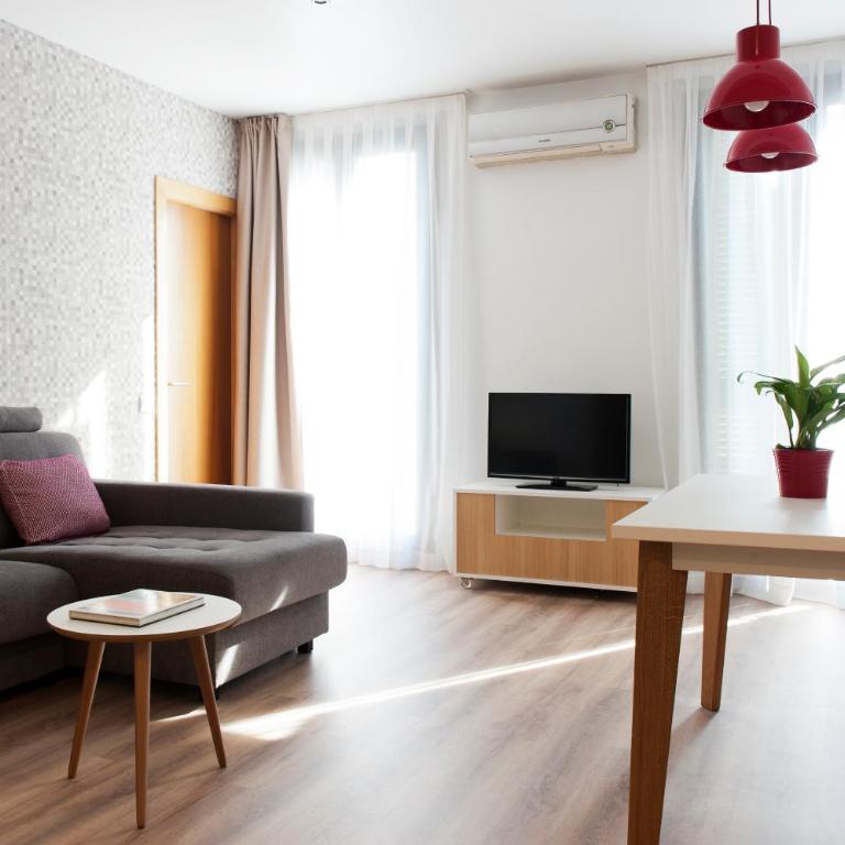 MH Apartments S. Familia - Two-Bedroom Apartment - 6