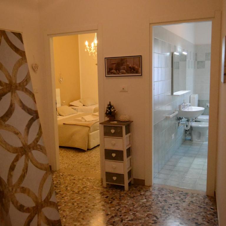 Casa Isabella - Camera Tripla con Bagno Privato - 9