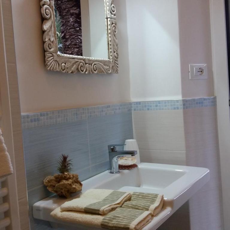 Affittacamere Tory - Camera Familiare con Bagno Privato - 7