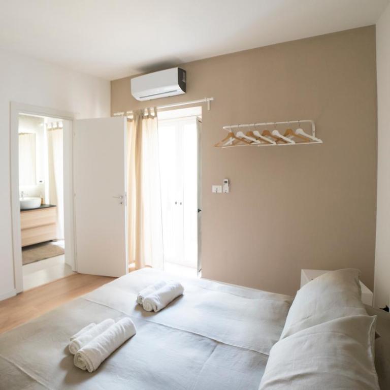 Suite Dreams - Camera King Deluxe - 5