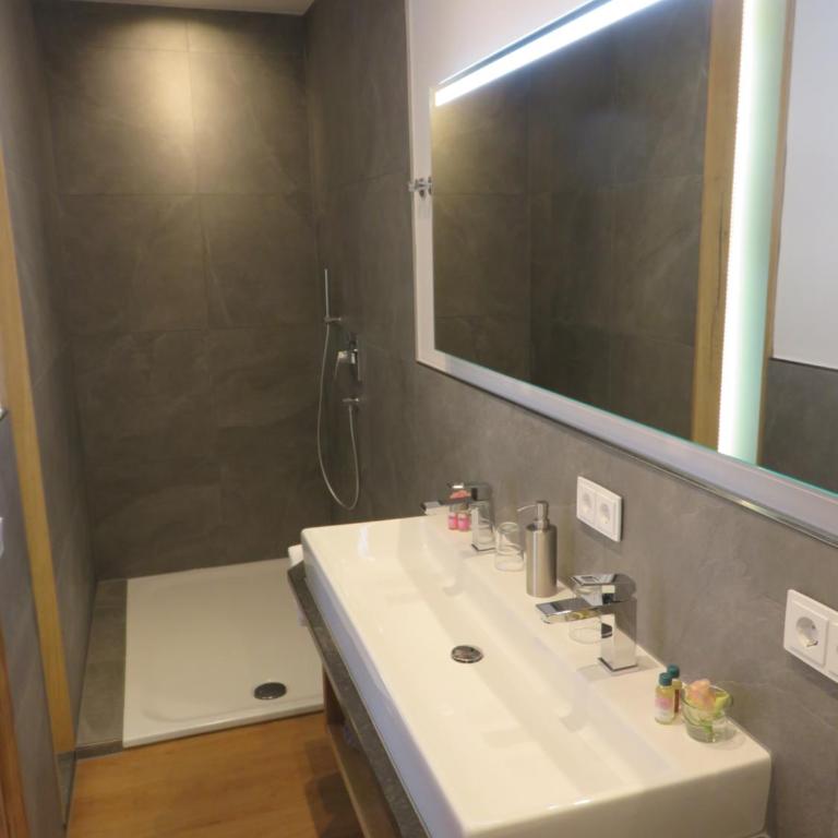 Kurhotel Roswitha - Superior Doppelzimmer - 6