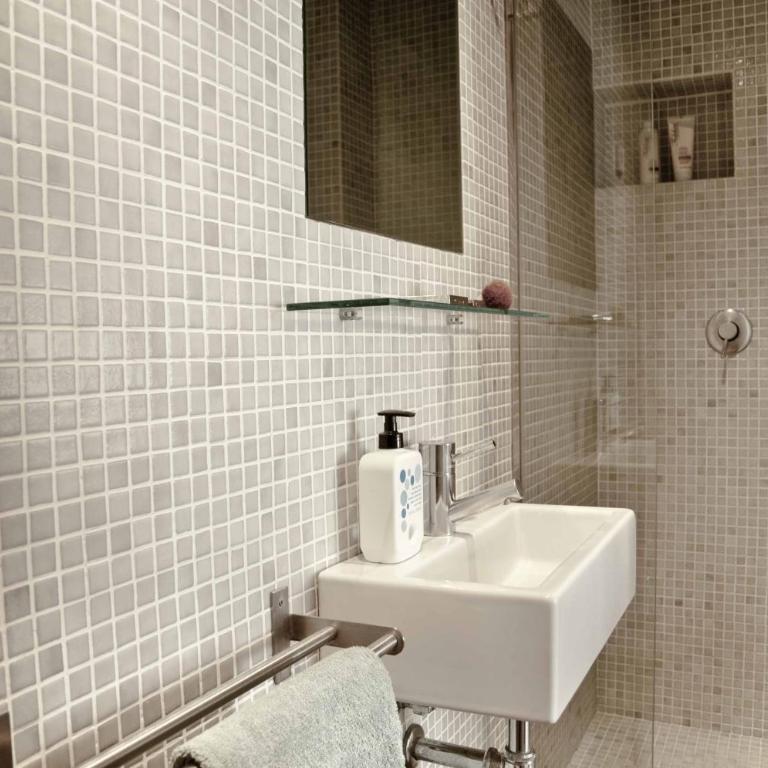 Barceloneta Suites Apartments Market - Apartment with Balcony - 5