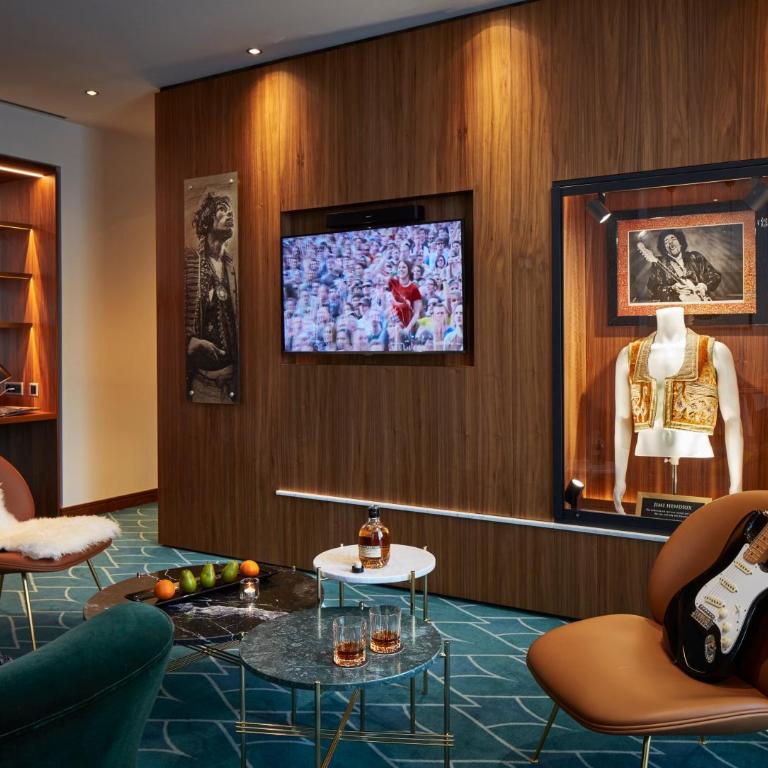 Hard Rock Hotel Davos - Rock Star Suite - 3