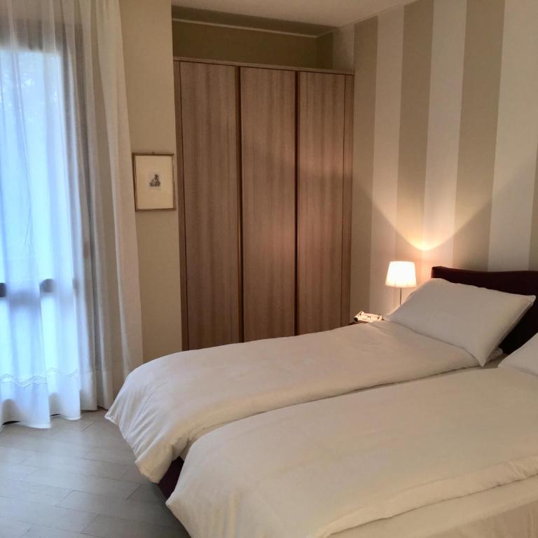 apartment Zagara - Gardone Riviera center - Appartamento con 1 Camera da Letto, Balcone e Vista Lago Parziale - 20