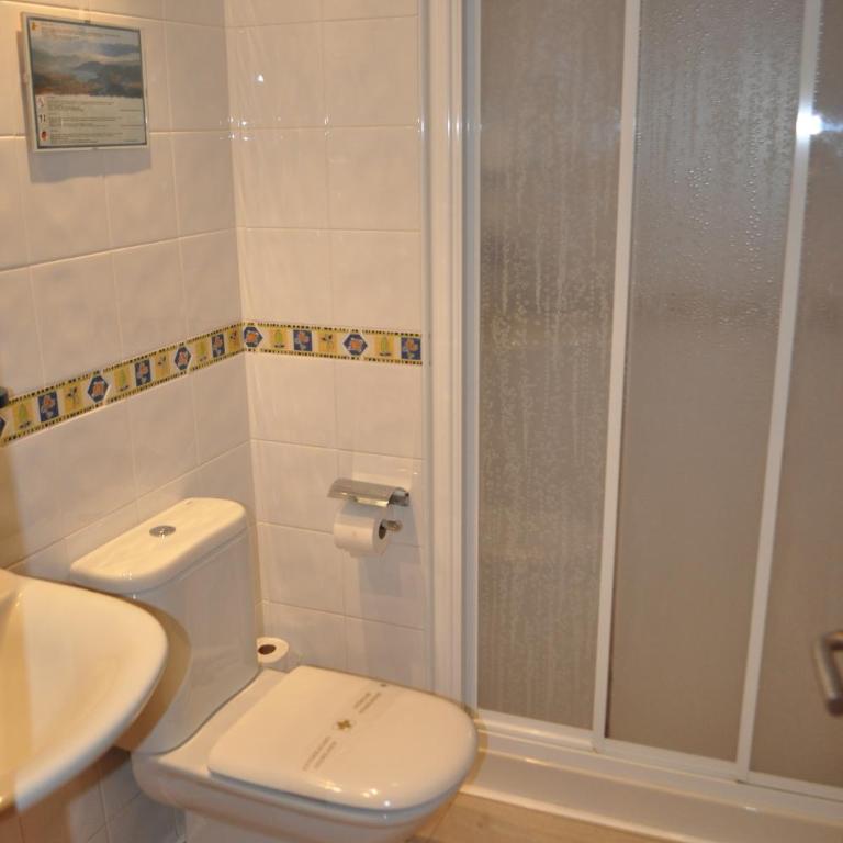 Hotel Sanchez - Habitación Triple (2 adultos + 1 niño) - 1