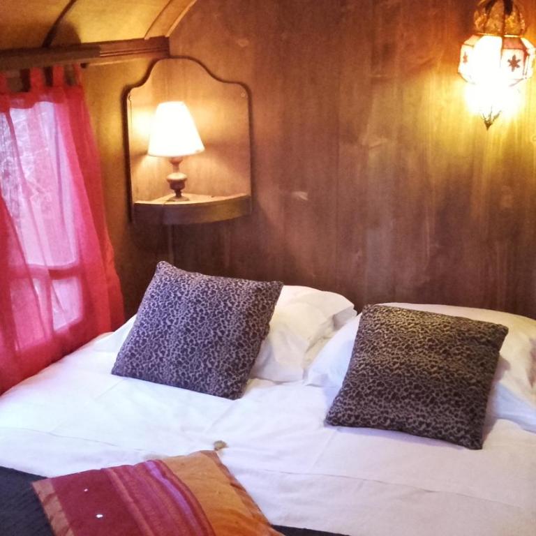 Les Roulottes de la Baronnie - Caravane Romanes (1-2 Personnes) - 3