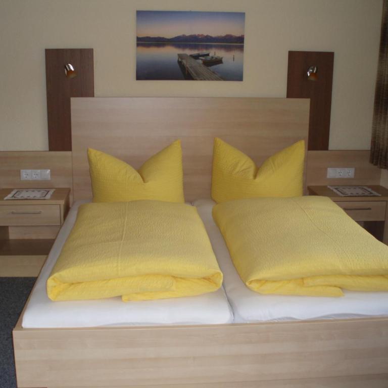 Haus Wiesenblick - Doppel-/Zweibettzimmer mit Balkon - 9