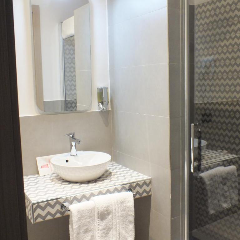 I Fiori di Margherita Luxury B&B - Camera Familiare con Bagno Privato - 3