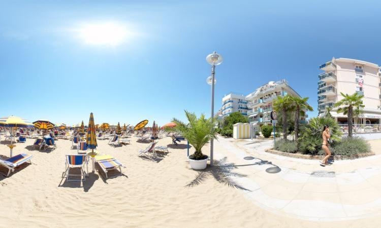 Piccolo Moderno Appartamento sulla Spiaggia in Centro - Appartamento - 22