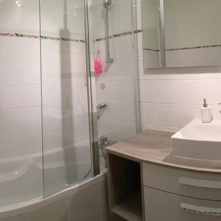 Appartement, vue mer à 150m de la plage - Apartment mit Meerblick - 9