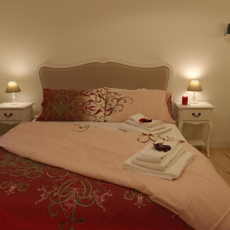 Aitna B&B - Superior King Room - 1
