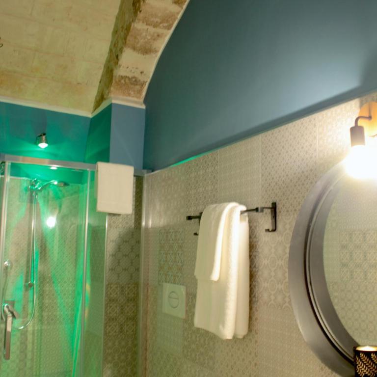 DeShome Guest House - Camera Matrimoniale Deluxe - 5