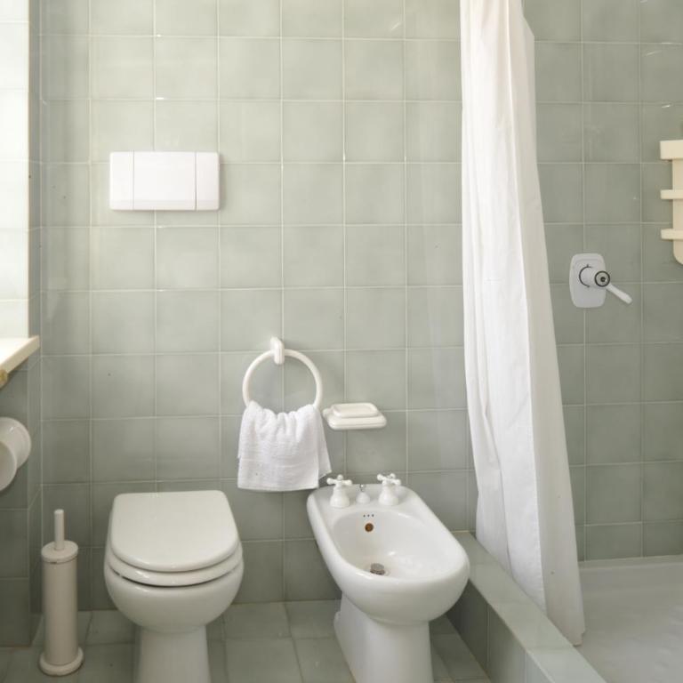 Bed & Breakfast Pegaso - Camera Matrimoniale/Doppia con Letti Singoli con Bagno Privato - 6