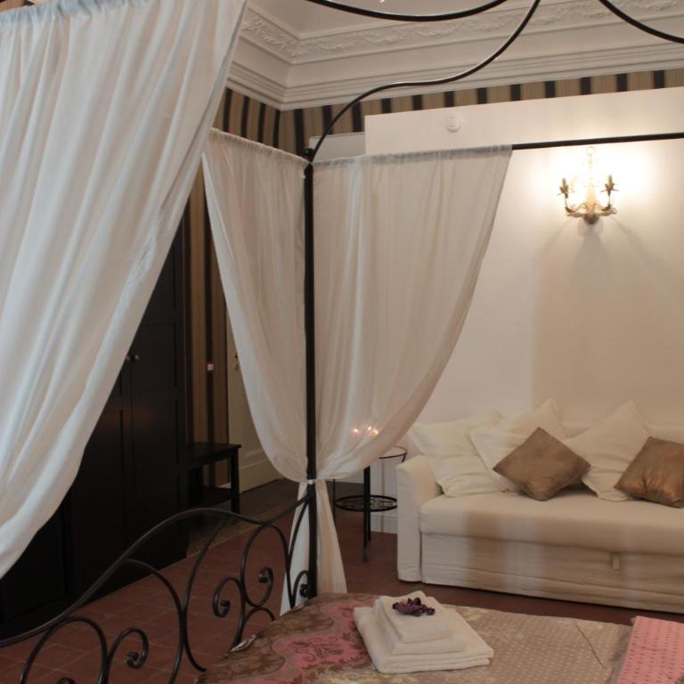 Aitna B&B - Deluxe Quadruple Room - 11