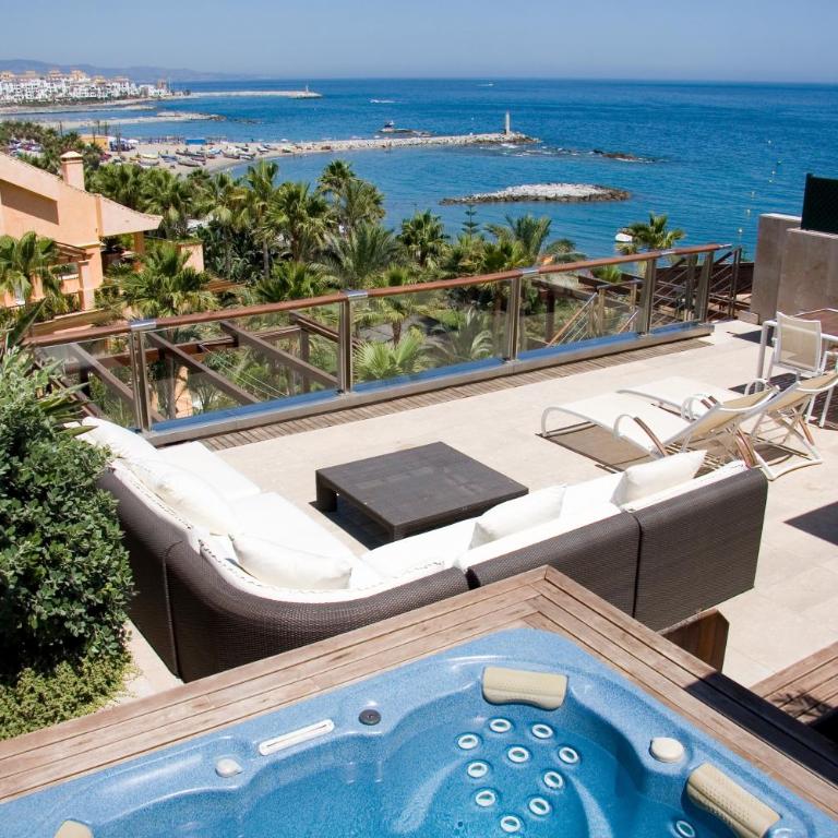Gran Hotel Guadalpín Banus - Suite Junior Deluxe con terraza, bañera de hidromasaje y vistas al mar - 1