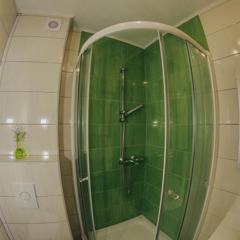 Brilliant Apartman - Apartment - 22