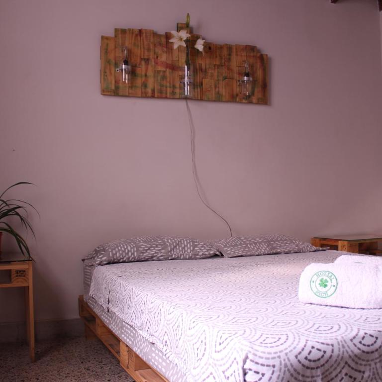 Hostal Paz y Vida - Habitación Triple con baño privado - 4