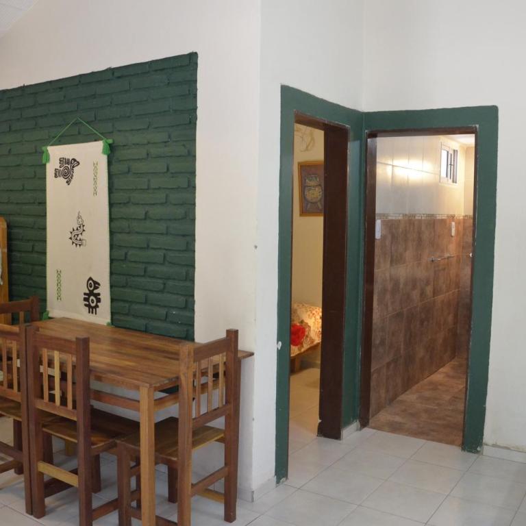 Complejo de Cabañas Pach - Flo - Habitación Familiar con baño - 2