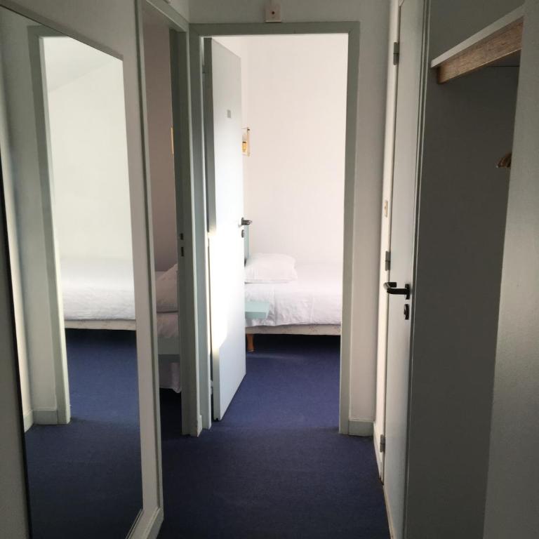 The Old Hotel Ravel Centre - 2 Chambres Communicantes - 7
