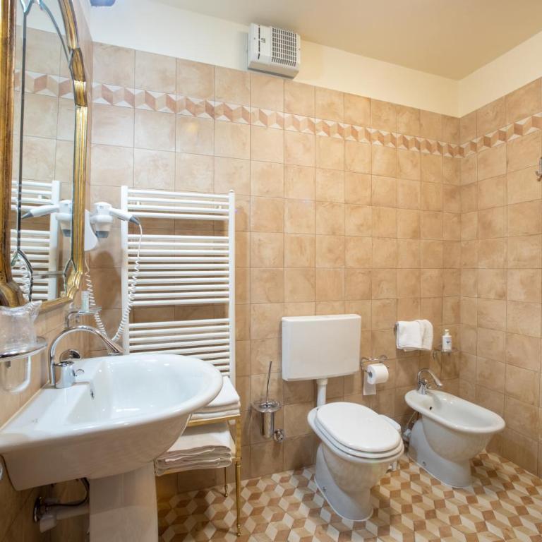 B&B Contrada dei Giardini - Chambre Triple avec Salle de Bains Privative - 4
