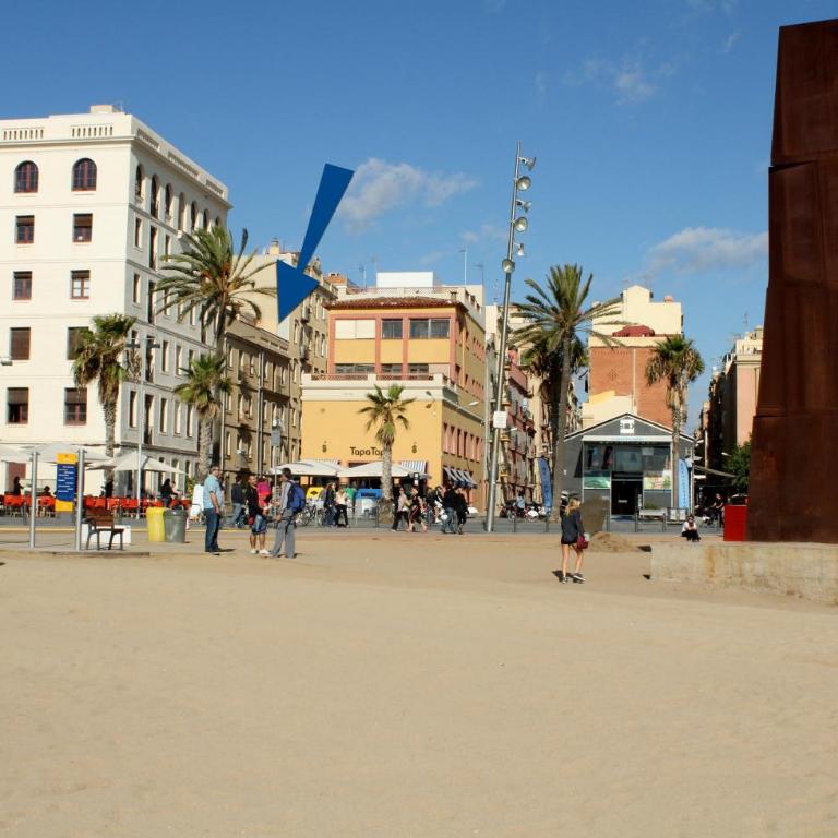 Barcelona Beach Apartments - Apartment with Balcony - 16