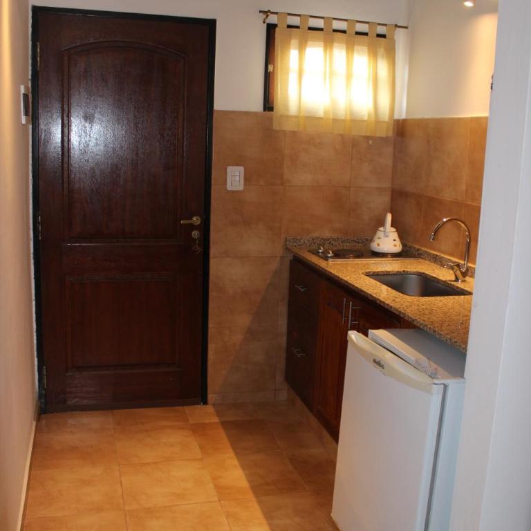 Villa Leandro - Estudio con balcón - 5
