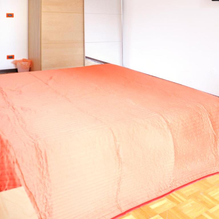 B&B Trieste Plus - Camera Matrimoniale con Bagno Privato Esterno - 3