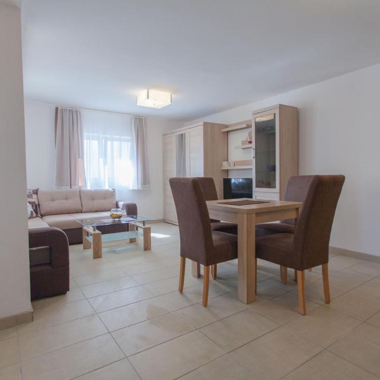 Apartmani Snezana Krašići - Apartment - Ground Floor - 6