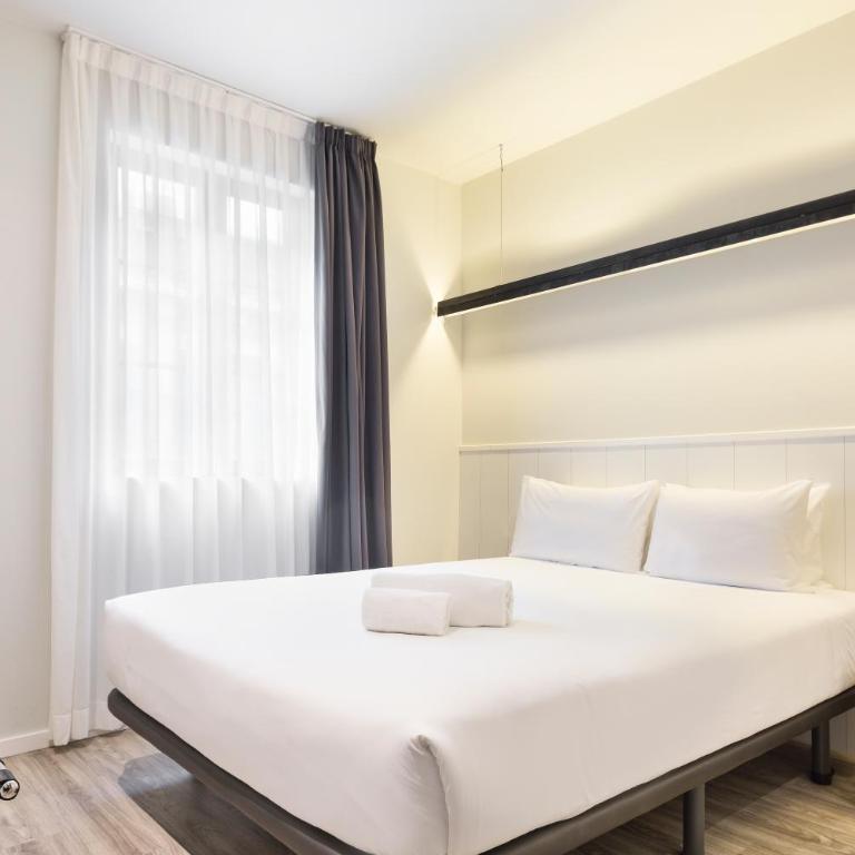 Acta BCN 40 - Double Room - 8