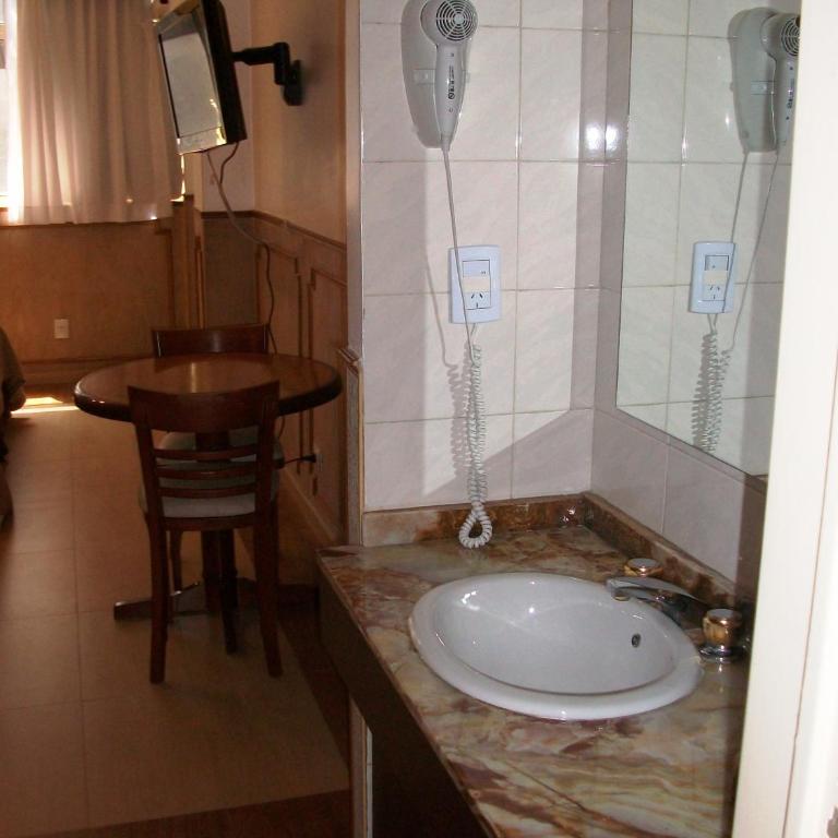 Village Garden Apart Hotel - Habitación Doble Superior - 4
