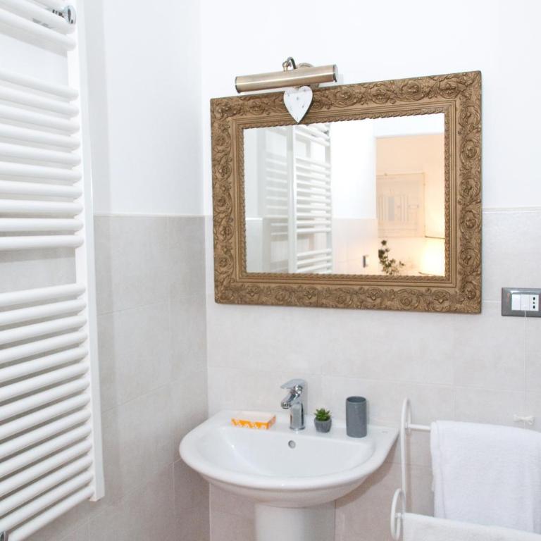 Le stanze di Bruno - Camera Matrimoniale con Bagno Privato - 9