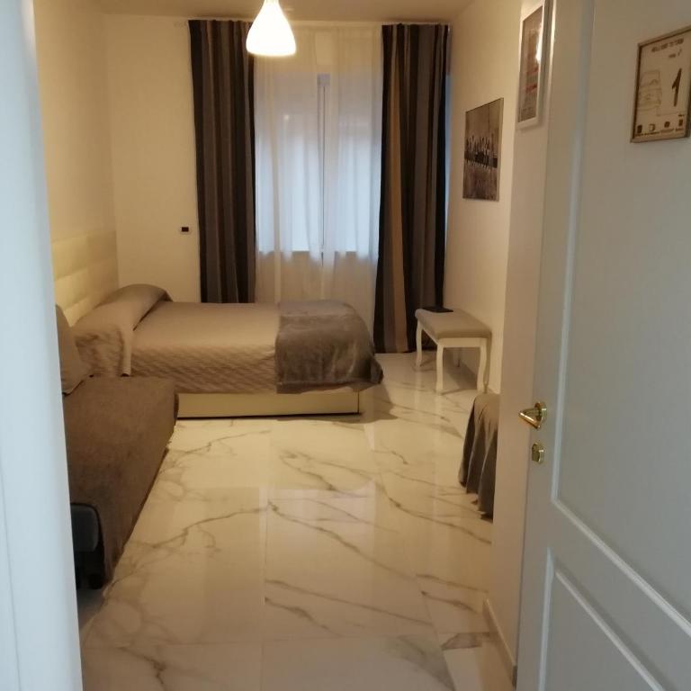 B&B Casa Nizza - Grande Chambre Triple - 10