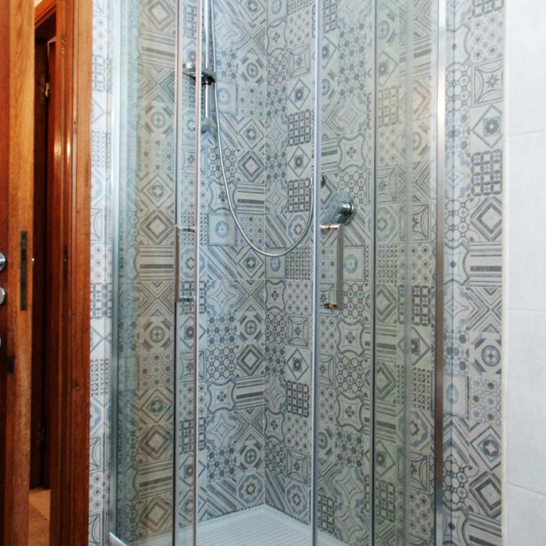 Le stanze di Bruno - Camera Matrimoniale con Bagno Privato Esterno - 9