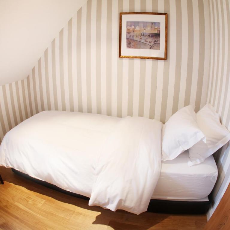 Logis Hôtel Ettenheim - Superior Triple Room - 3