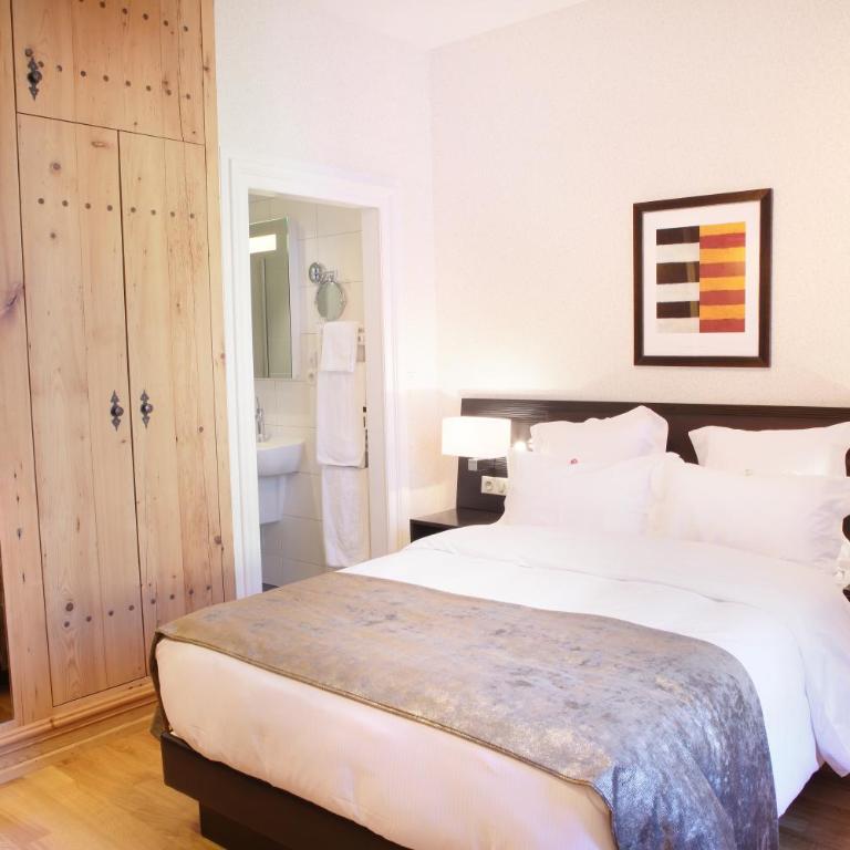 Logis Hôtel Ettenheim - Double Room with Private Bathroom - 1