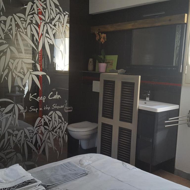 Les Bambous B&B - Doppelzimmer mit Poolblick - 3