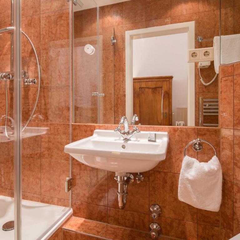 Hotel Deutscher Kaiser - Superior Einzelzimmer Kaiserhof - 2