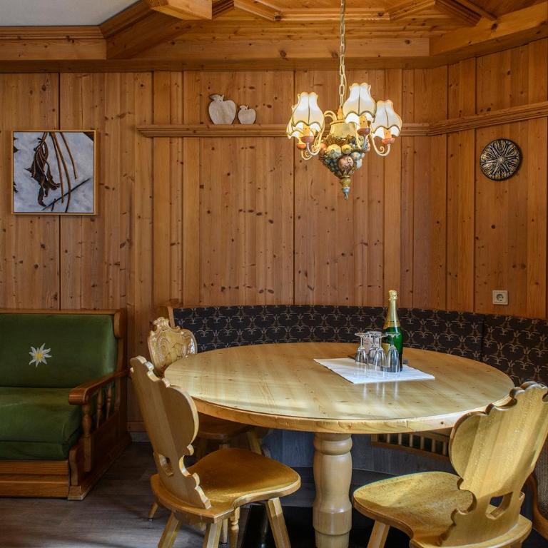 Alpasella Ferienwohnungen - Apartment mit 2 Schlafzimmern und Badezimmer - 11