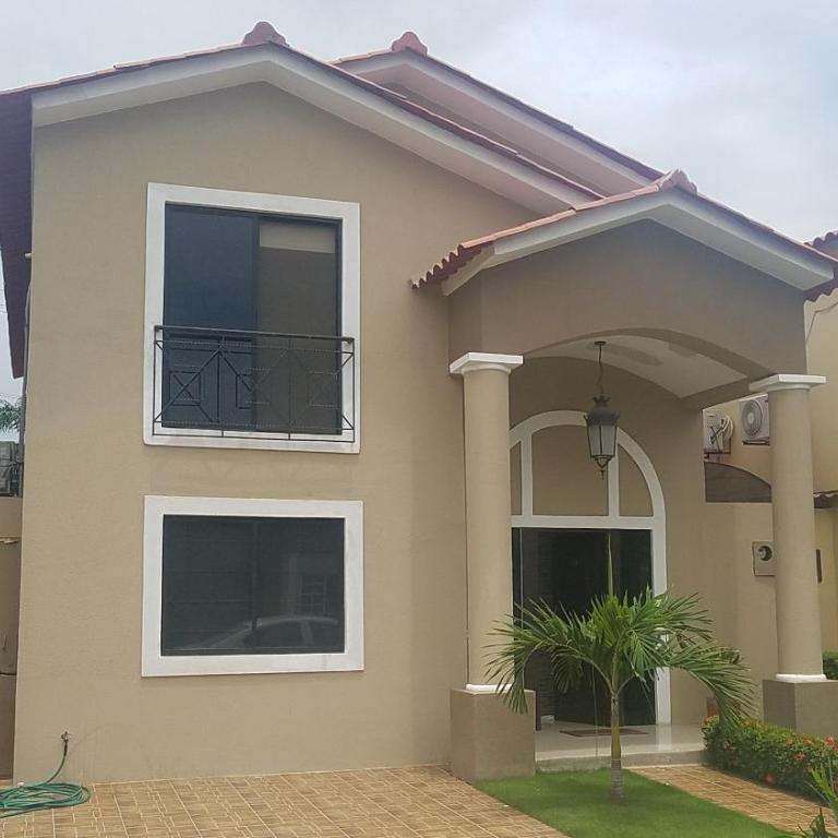 Ciudad Celeste House - Three-Bedroom Townhouse - 2
