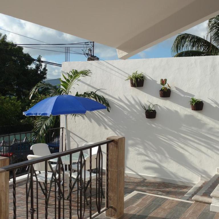 Vacation Rental - Upper Floor Room at Casa Cocoa - Apartamento - 27