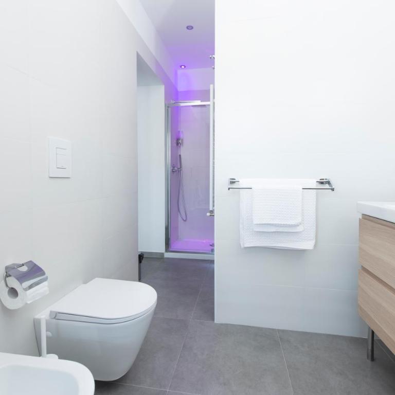 Dimora CentroWell - Double Room with Private Bathroom - 6