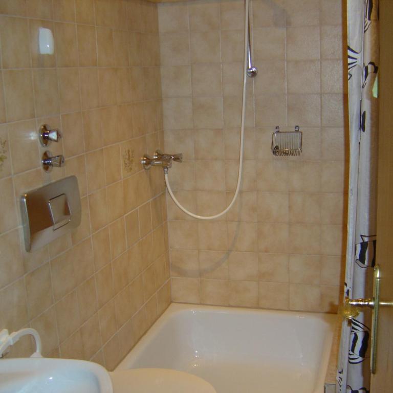 Ferienwohnungen Almbrünnerl - Chiemgau Karte - Apartment mit Terrasse - 4