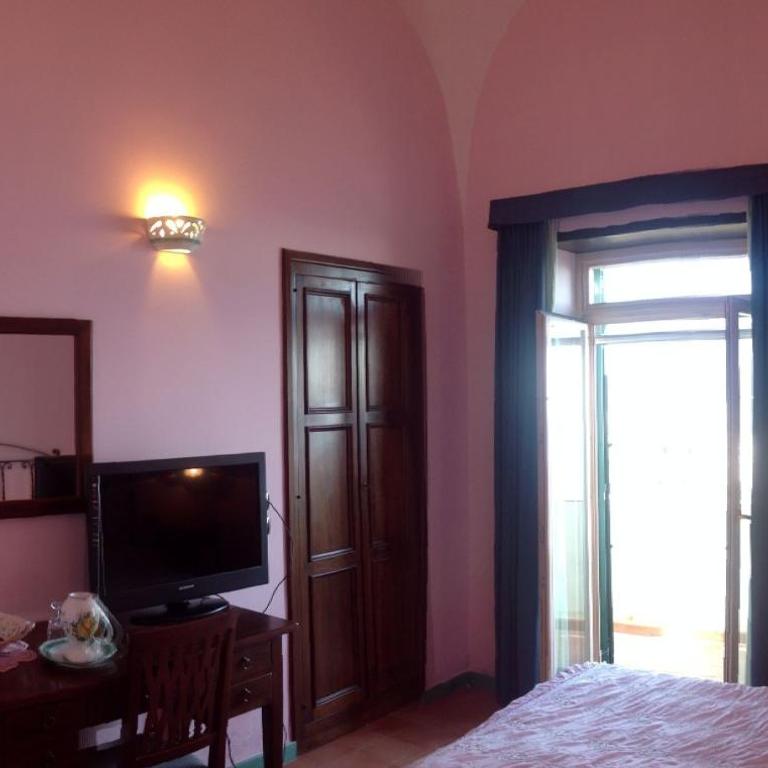 Villa Rina - Camera Matrimoniale con Vista Mare - 12
