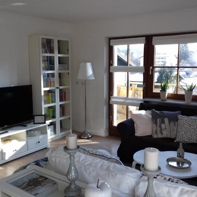 Ferienwohnung Wiesmühlstrasse - Apartment mit Balkon - 1