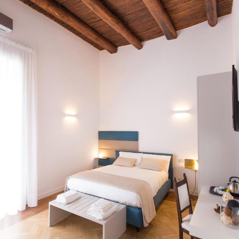 Savoy Riviera - Camera Tripla con Bagno - 1