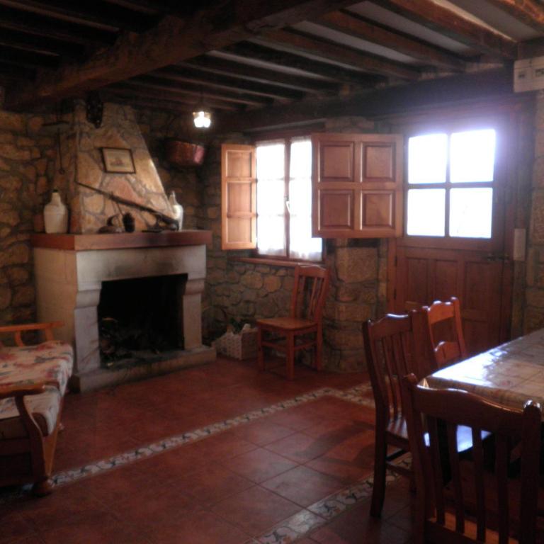 Casa de Aldea La Ablanera - Four-Bedroom House - 5